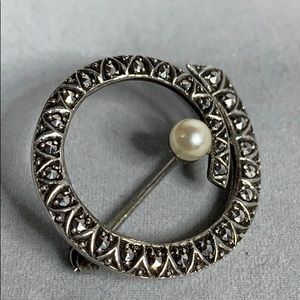 Vtg .835 European silver & natural pearl brooch
